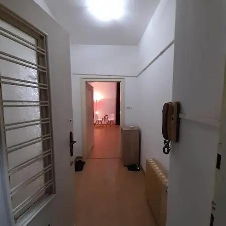 Piata Unirii- 1 *